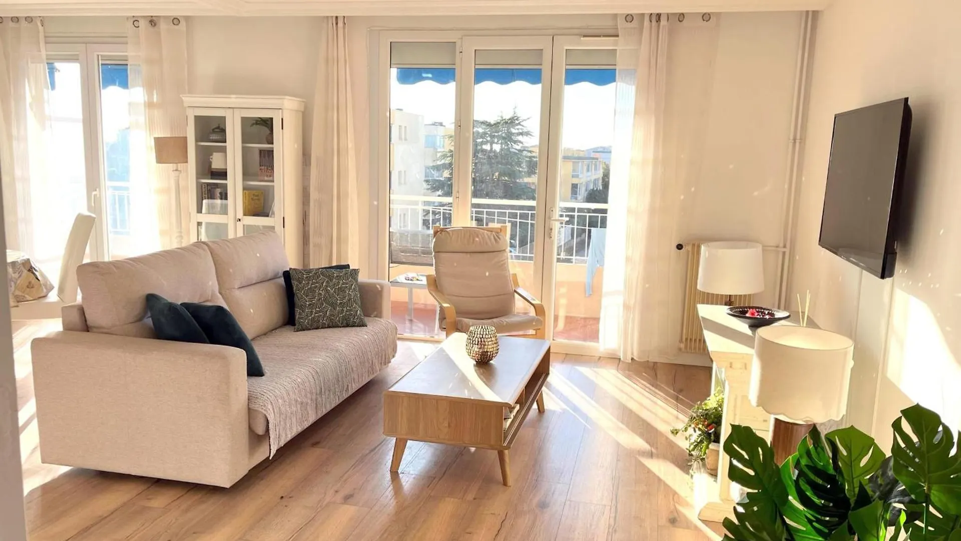 T3 Apartment With Balcony Near The Sea Six-Fours-les-Plages